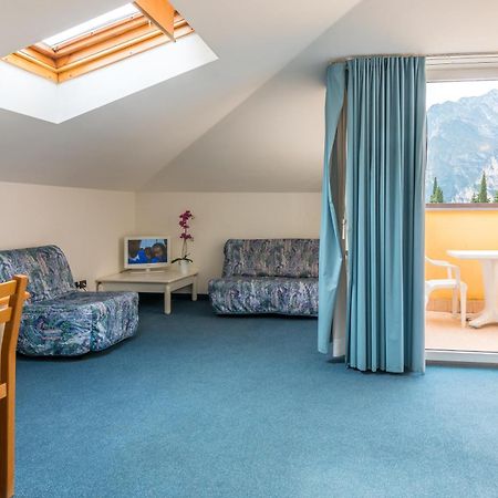 Residence Marina Riva del Garda Ngoại thất bức ảnh