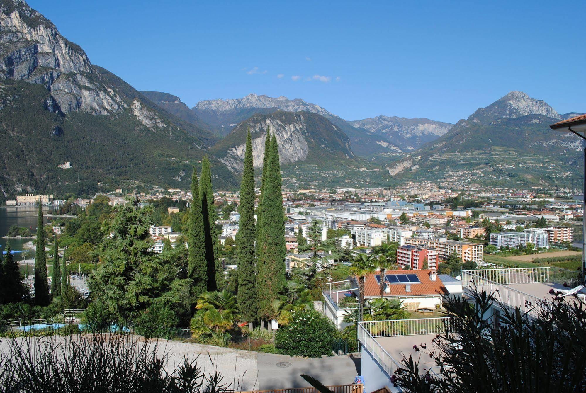 Residence Marina Riva del Garda Ngoại thất bức ảnh