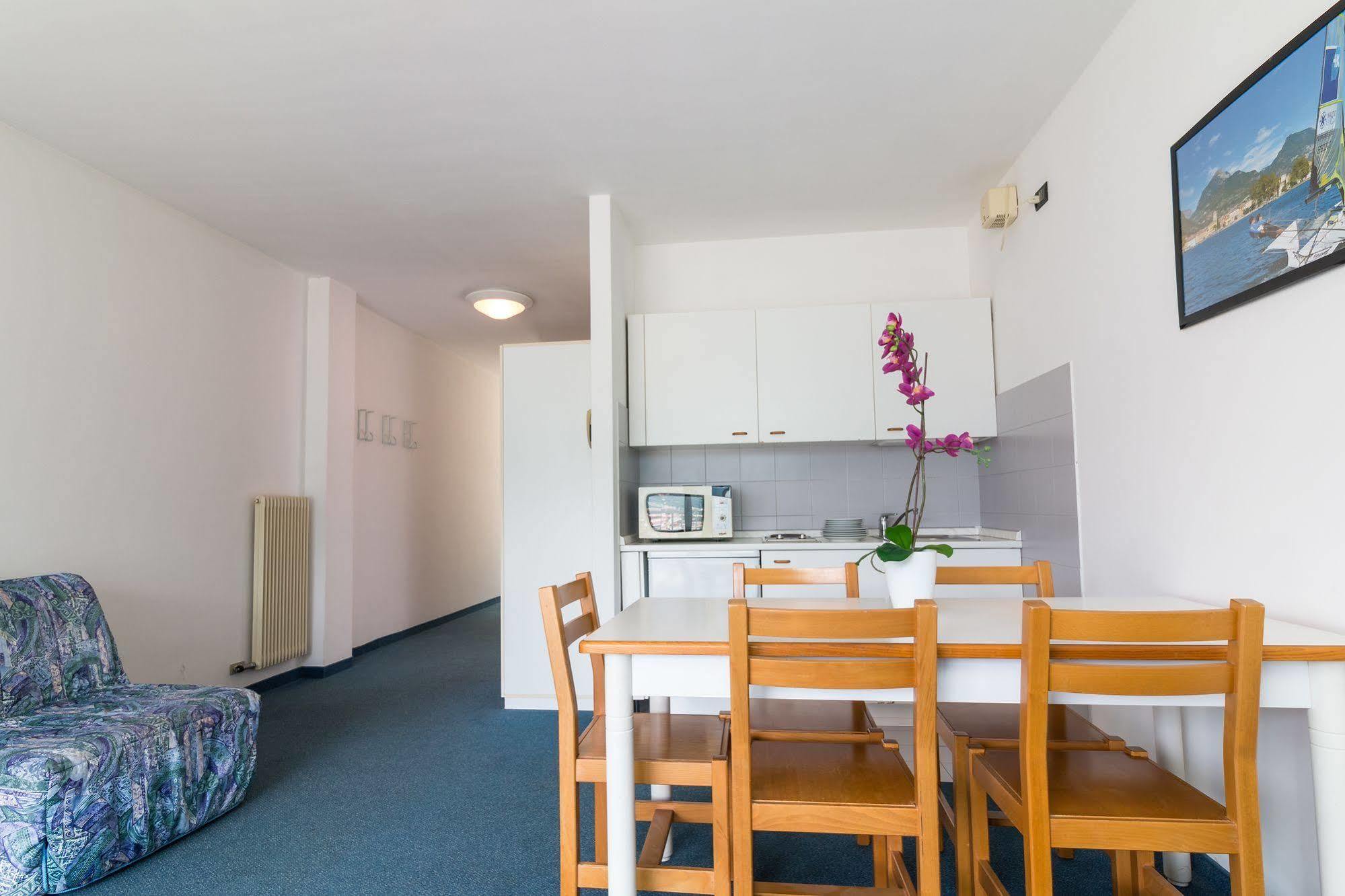 Residence Marina Riva del Garda Ngoại thất bức ảnh
